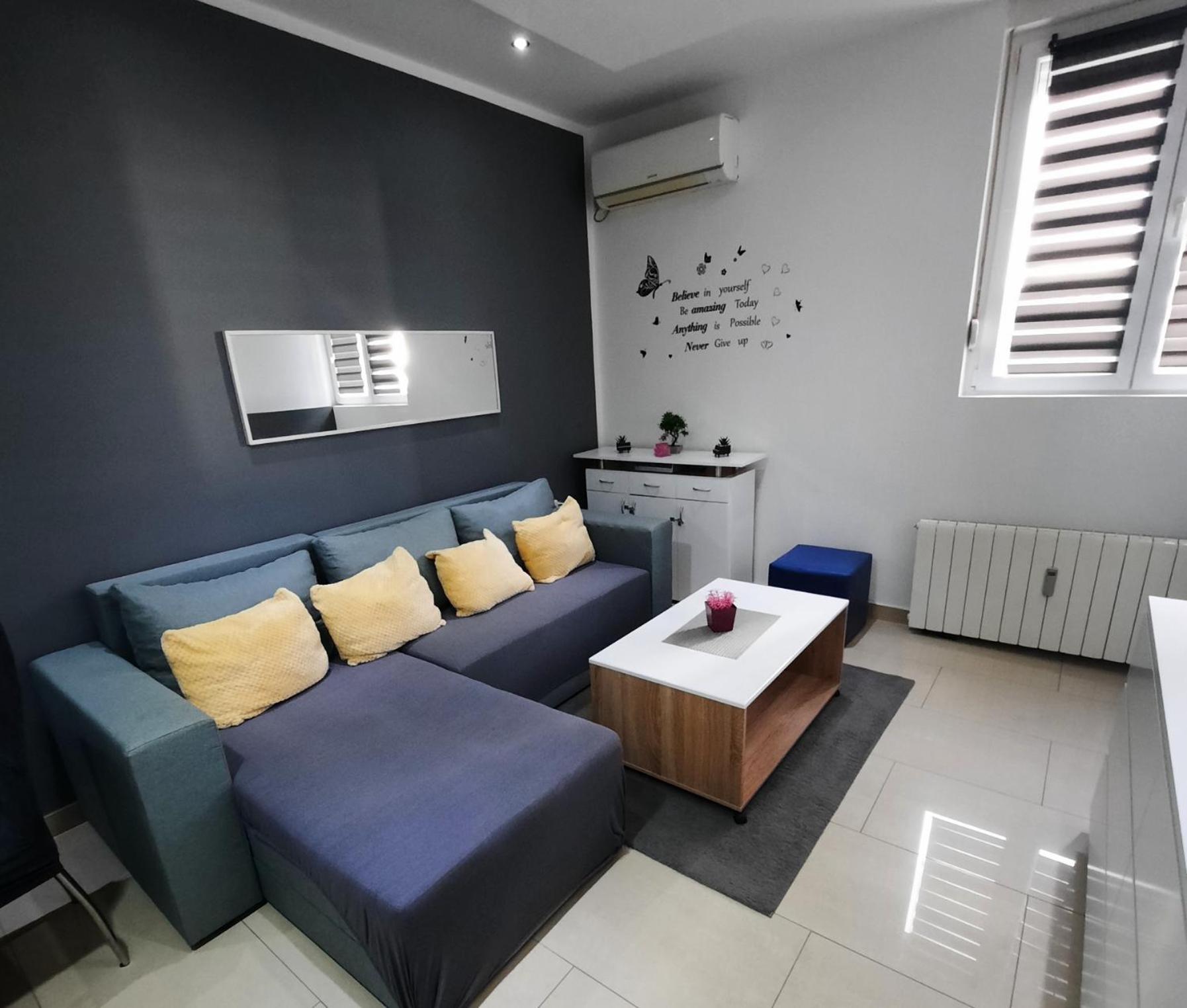 Apartment Alex 里耶卡 外观 照片