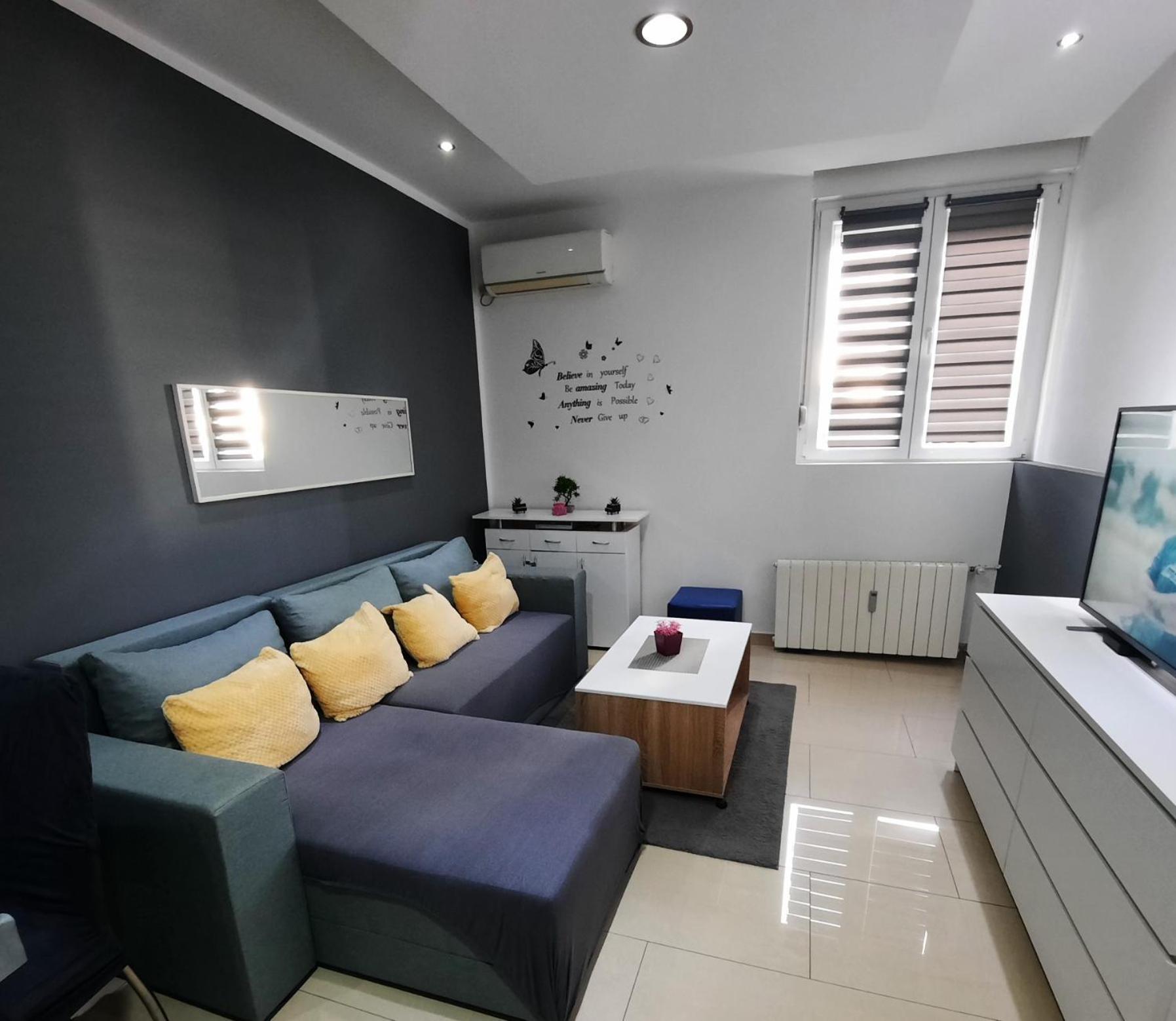 Apartment Alex 里耶卡 外观 照片